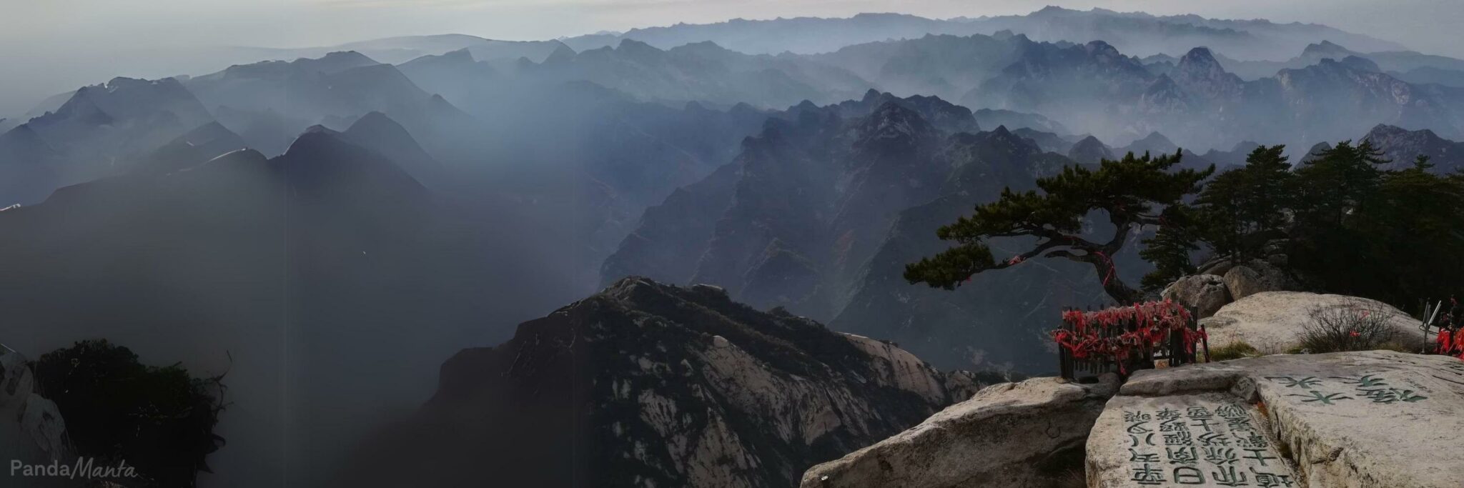 Au sommet du Mont Hua en Chine