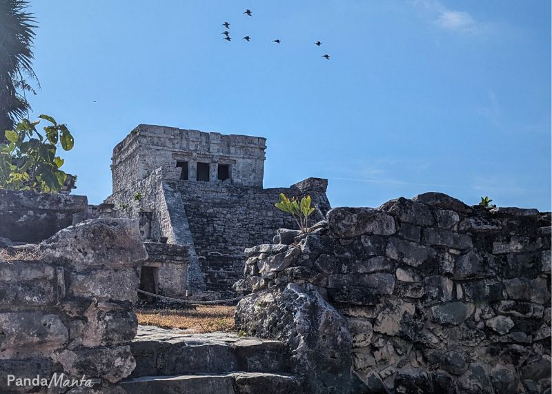 Bâtiment maya du site archéologique de Tulum au Mexique