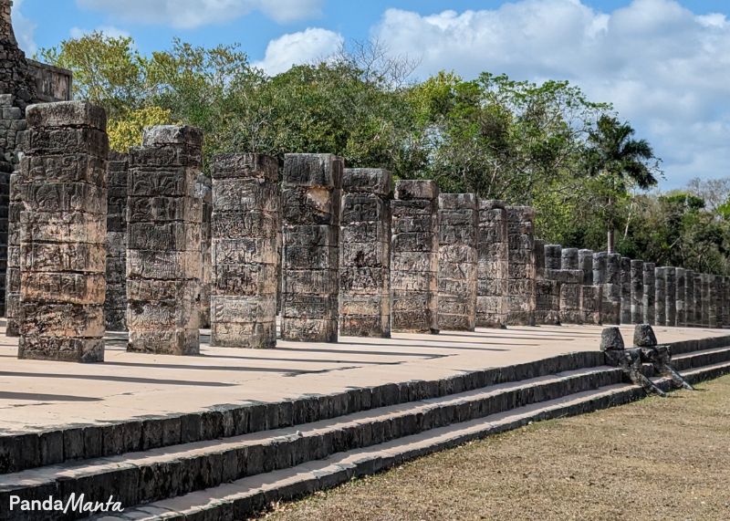 Temple aux 1000 colonnes à Chichen Itza au Mexique