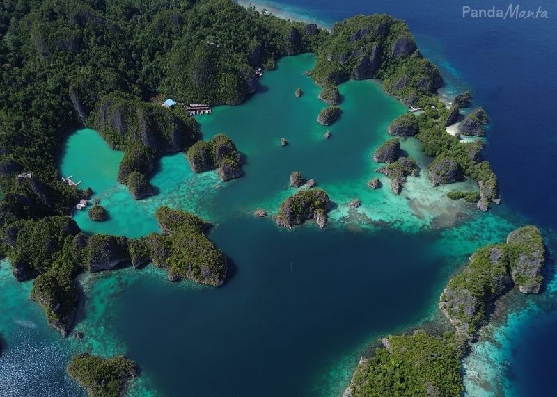 11e destination de cet itinéraire de tour du monde : l'Indonésie avec Raja Ampat.