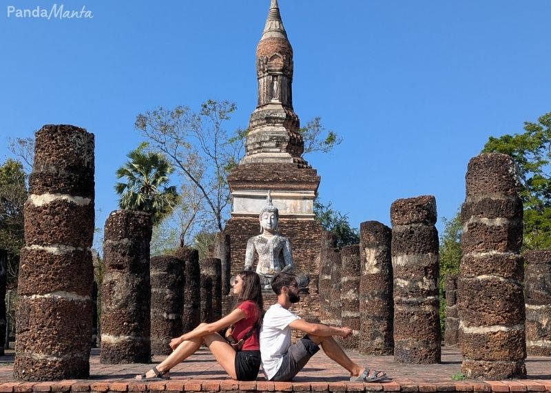 Temple bouddhiste à Ayutthaya en Thaïlande - PandaManta - Blog voyage