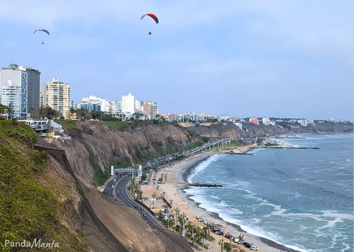 Vue sur la mer depuis le Malecon à Mirraflores - PandaManta - Blog voyage