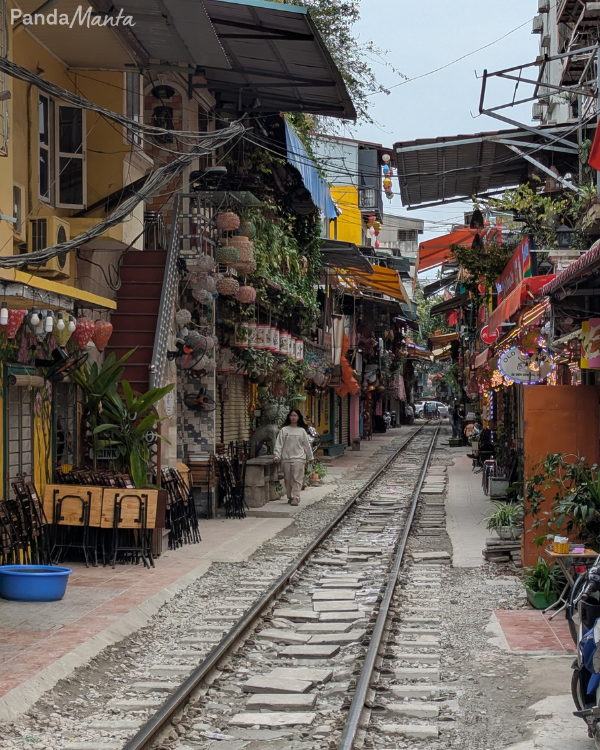 Train street à Hanoi - PandaManta - Blog voyage